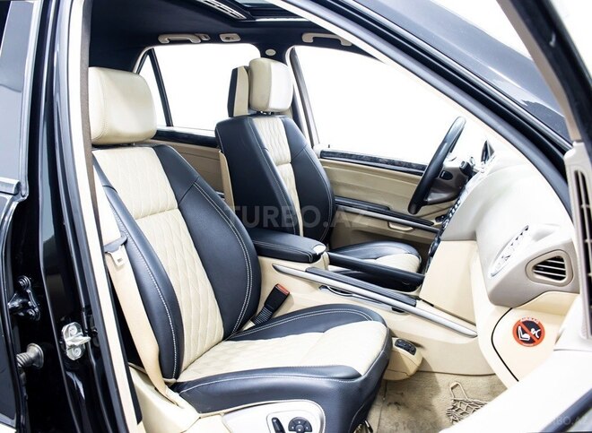 Mercedes ML 63 AMG-7