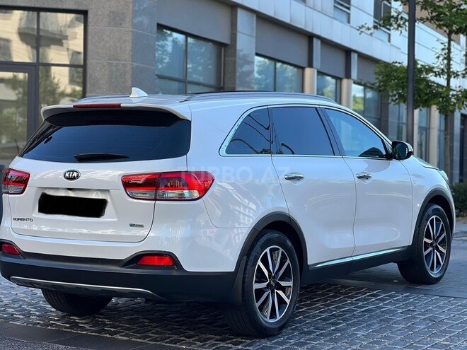 Kia Sorento-4