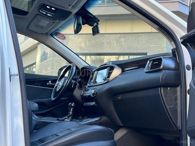 Kia Sorento-10