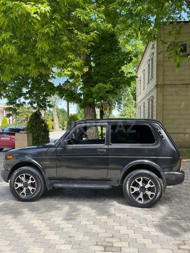 LADA (VAZ) Niva-6