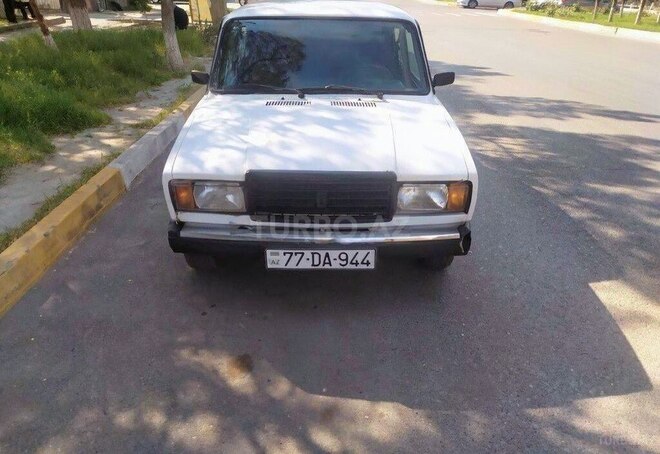 LADA (VAZ) 2107-1