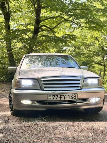 Mercedes C 180-2