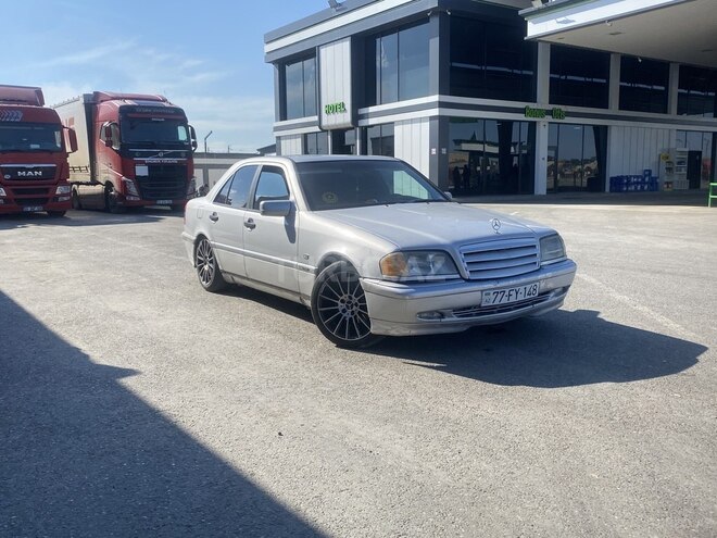 Mercedes C 180-6
