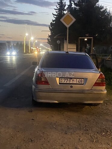 Mercedes C 180-3