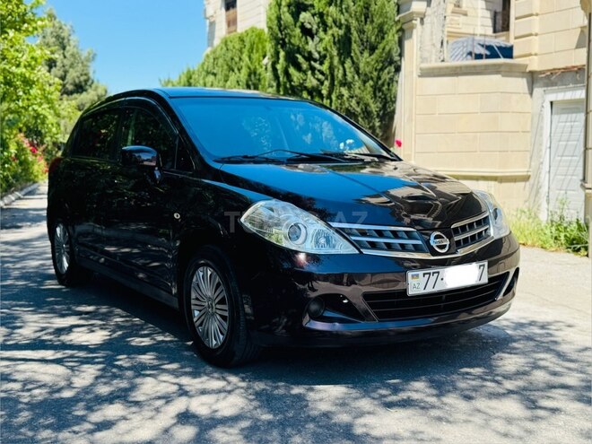Nissan Tiida-2