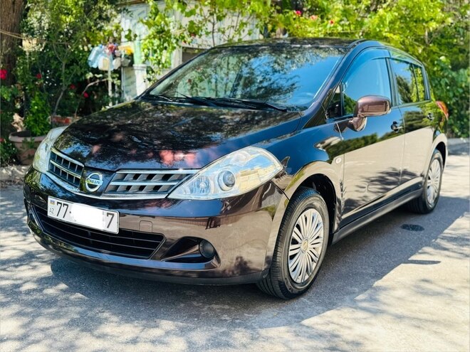 Nissan Tiida-3