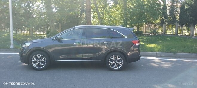Kia Sorento-12