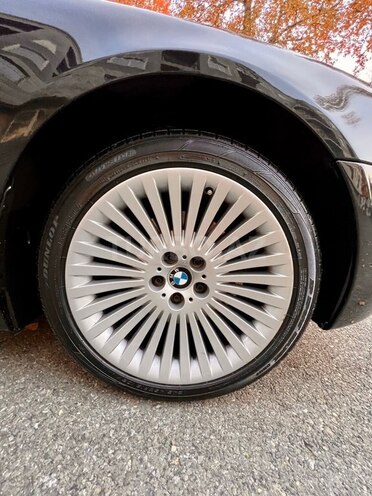 BMW 750-19