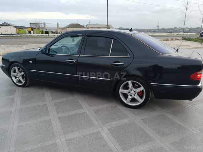 Mercedes E 280-5