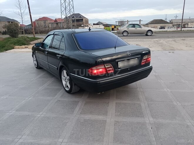 Mercedes E 280-2