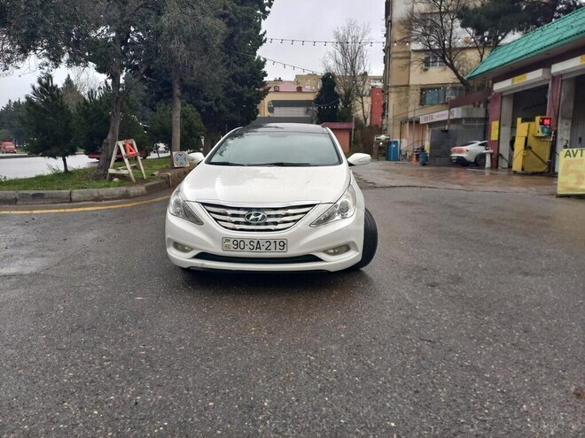 Hyundai Sonata-1