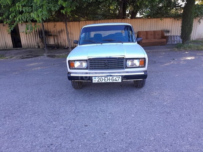 LADA (VAZ) 2107-2