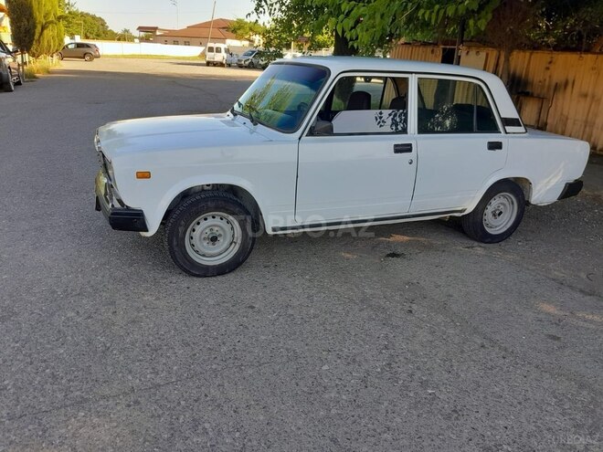 LADA (VAZ) 2107-4