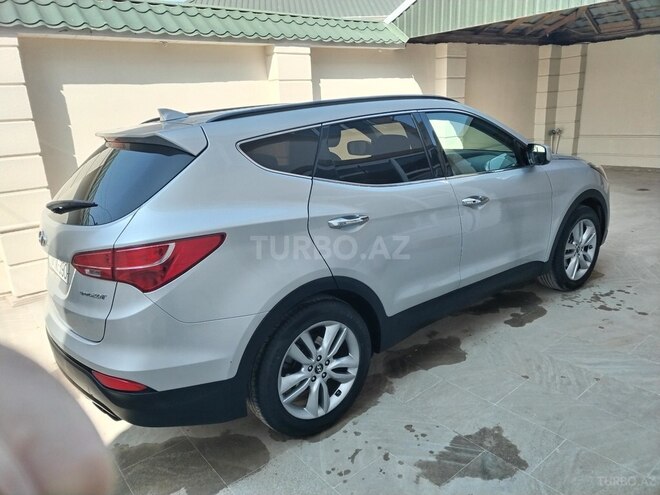 Hyundai Santa Fe-3