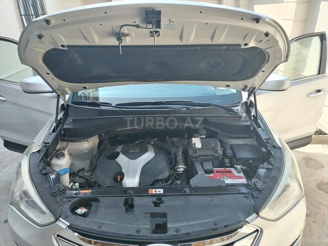 Hyundai Santa Fe-10
