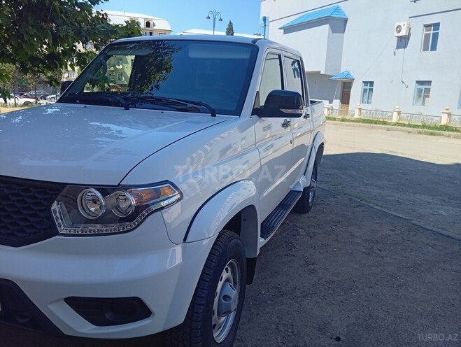 UAZ Pickup-20
