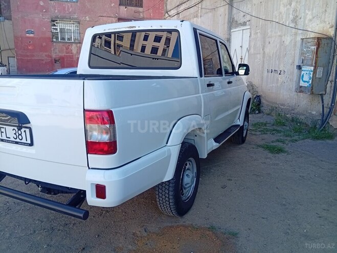 UAZ Pickup-19
