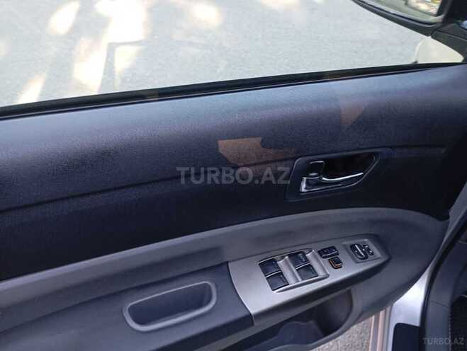 Toyota Prius-5