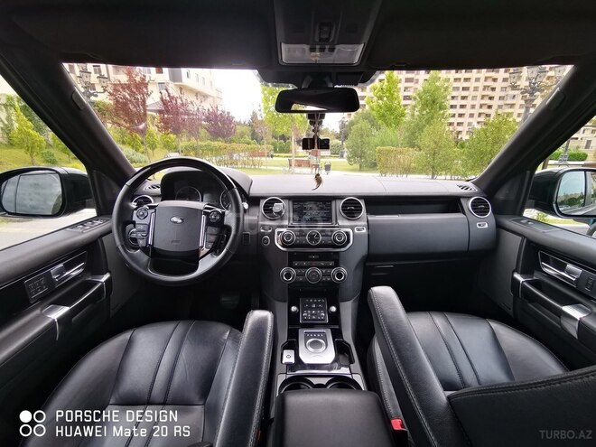 Land Rover Discovery-5