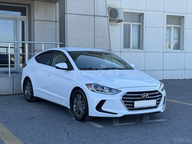 Hyundai Elantra-2