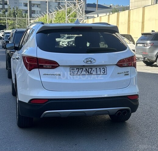 Hyundai Santa Fe-5