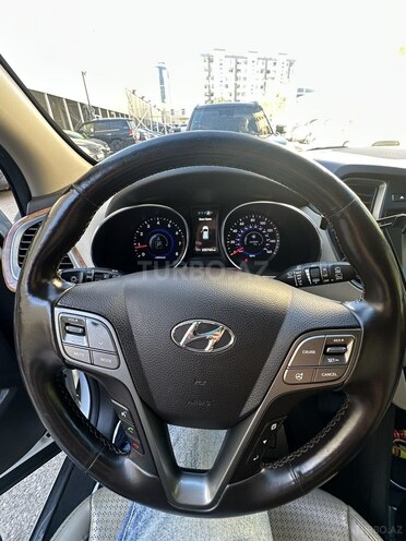 Hyundai Santa Fe-11