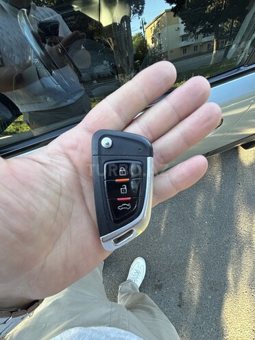 Kia Rio-11