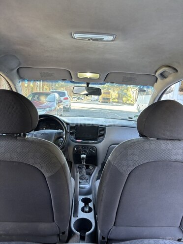 Kia Rio-9
