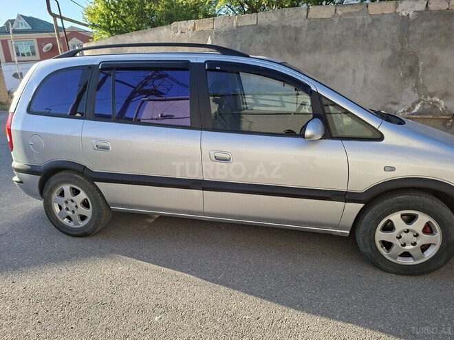 Opel Zafira-7