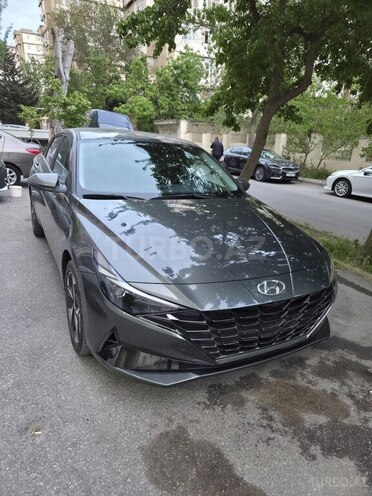 Hyundai Elantra-7
