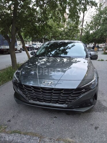 Hyundai Elantra-6