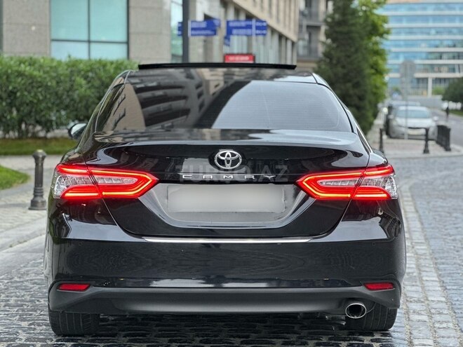 Toyota Camry-12