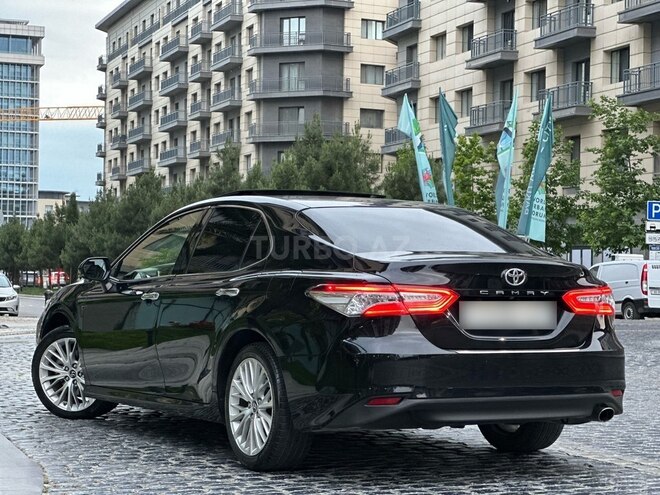 Toyota Camry-9