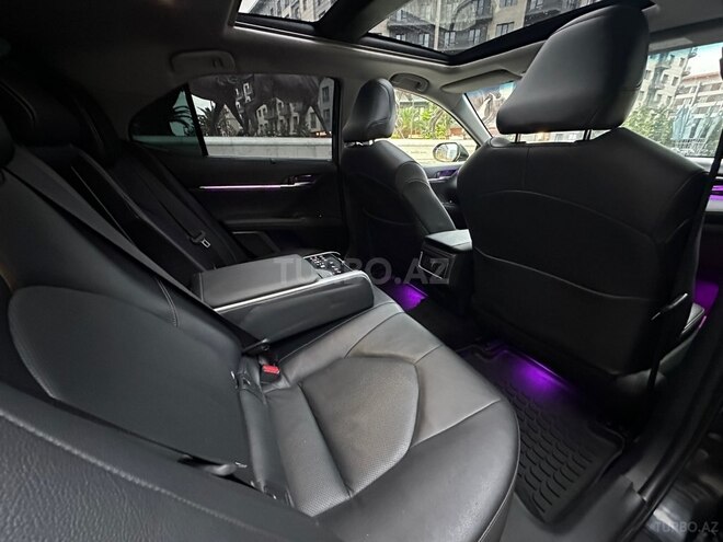 Toyota Camry-18