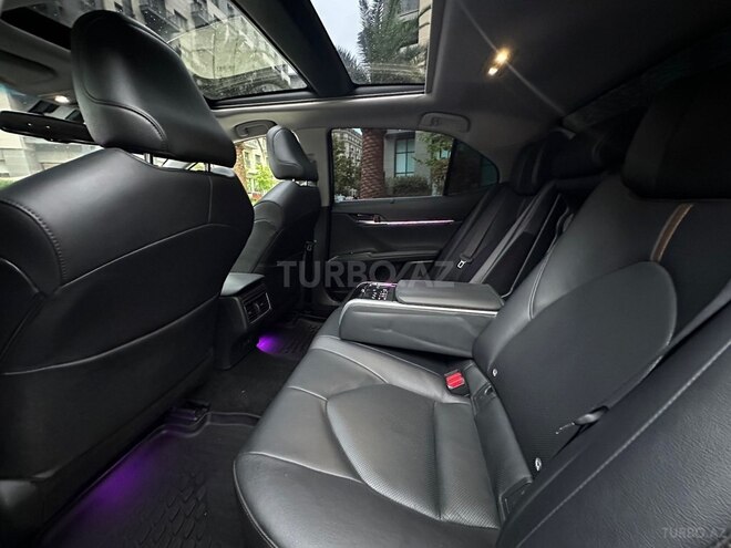 Toyota Camry-20