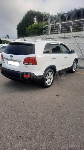 Kia Sorento-8