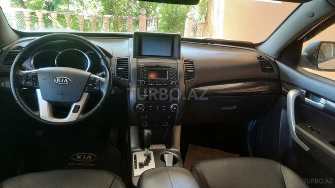 Kia Sorento-18