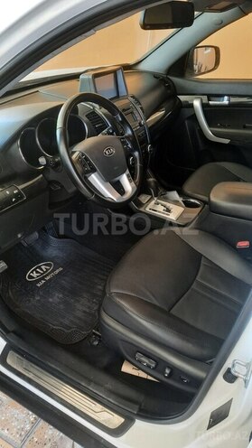 Kia Sorento-19