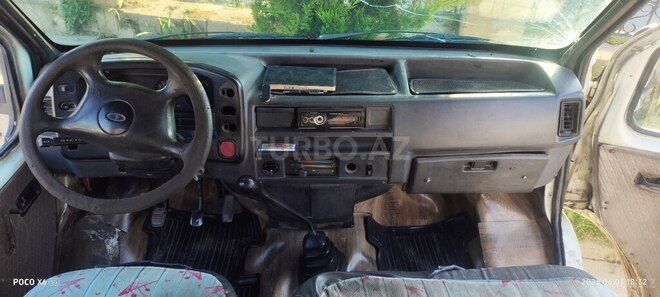Ford Transit-5