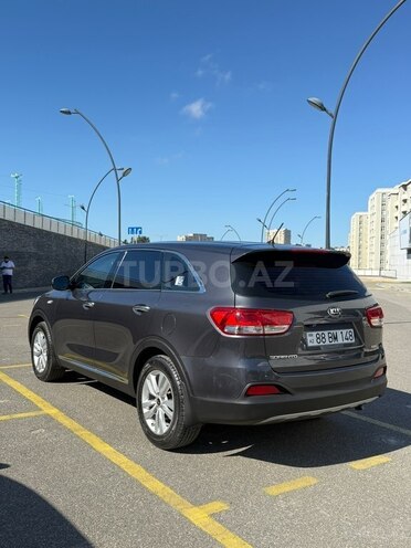 Kia Sorento-3