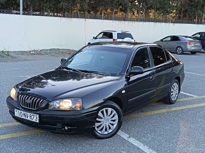 Hyundai Elantra-2