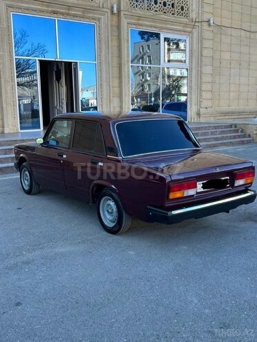LADA (VAZ) 2107-2