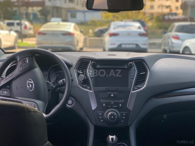 Hyundai Santa Fe-4