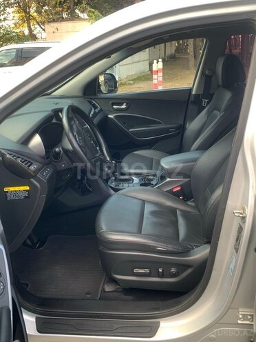 Hyundai Santa Fe-6