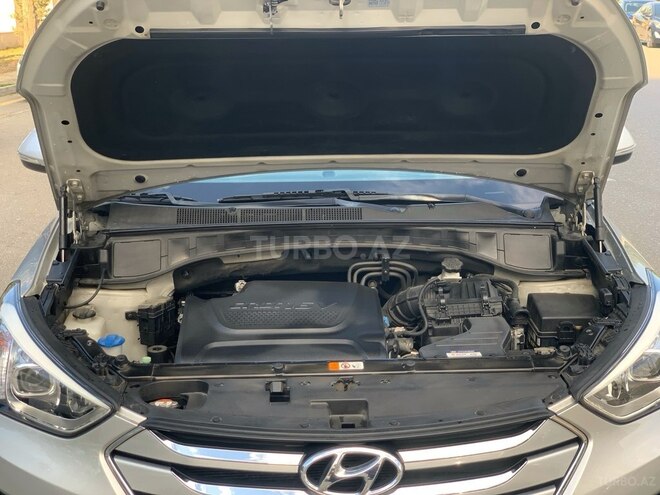 Hyundai Santa Fe-8