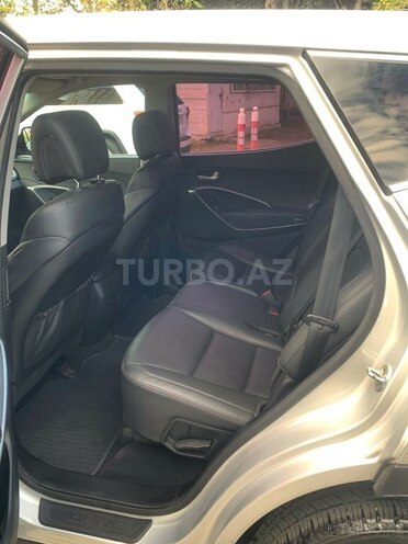 Hyundai Santa Fe-7