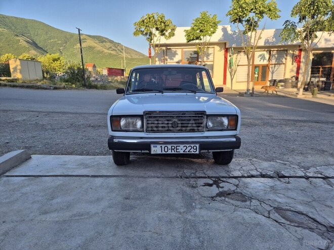 LADA (VAZ) 2107-1