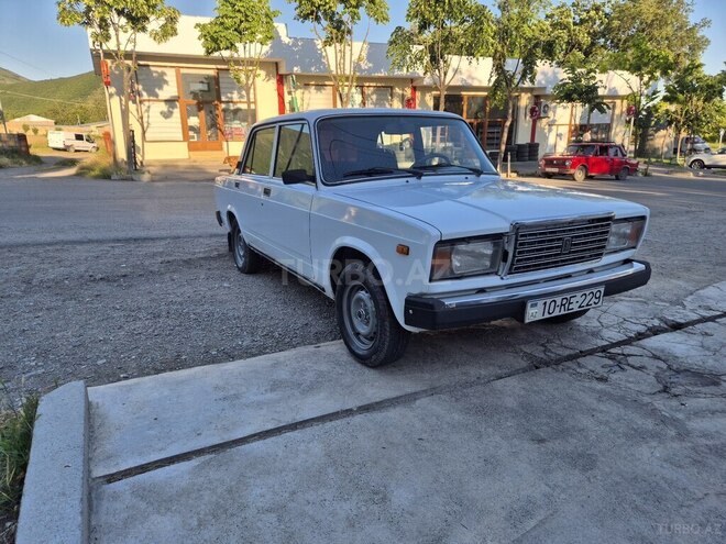 LADA (VAZ) 2107-15