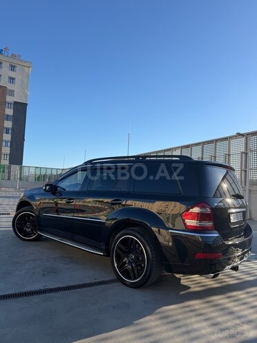 Mercedes GL 450 4MATIC-8