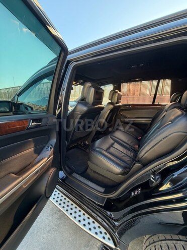 Mercedes GL 450 4MATIC-19